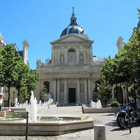Apartment Nest In Saint-michel Paris